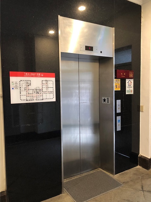 臺北館區1樓西側無障礙電梯