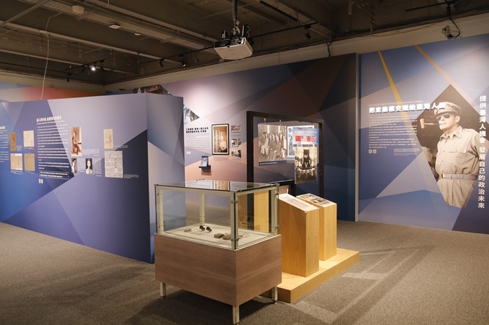【當期展覽】 亮光與暗影：1945年前後臺灣的多重視角